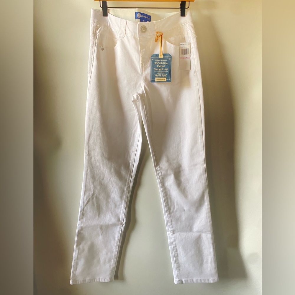 Democracy Absolution Patriot Straight Leg Jeans in White SZ 6 NEW